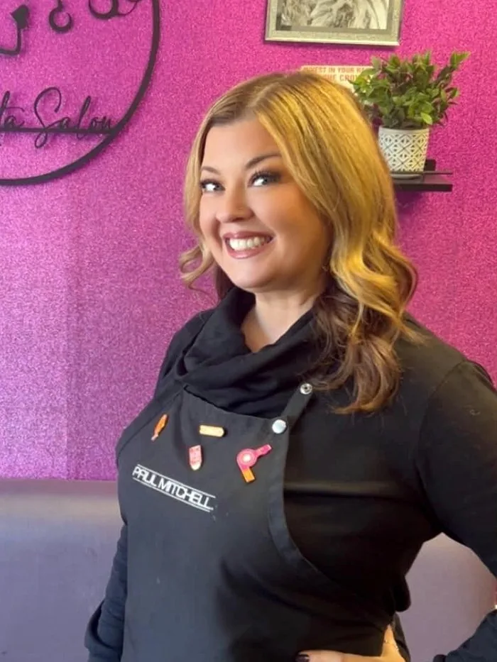 Christeen, stylist at Bella Vita Salon in Niagara Falls NY